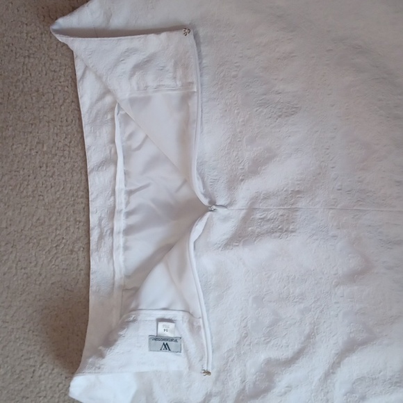 Worthington Textured White Skirt - Picture 10 of 10